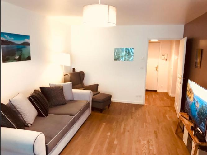 Spacious Modern 2 Bedroom Flat Great Location Old Town + Appartement *
