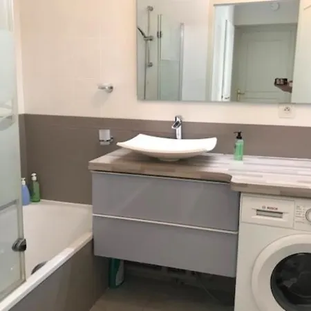 Spacious Modern 2 Bedroom Flat Great Location Old Town + Lake Annecy Extérieur photo